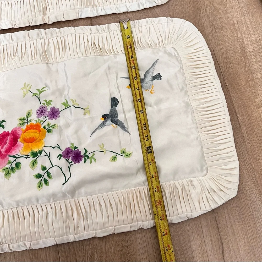 2 PCs 100% Silk Hand Made‎ Embroidered Pillowcase Cover Love Birds Vintage Mint